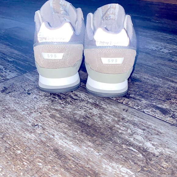 Women’s new balance 595 tennis shoes in excellent condition!!! Size 7.5 - Picture 3 of 12